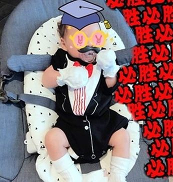 二人很保护囝囝「步步」,不让容貌曝光。