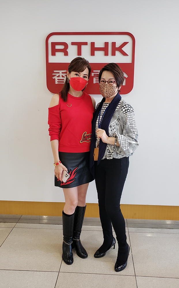 羅琳決定用一層樓嘅錢供個仔去美國讀書，認為知識係一世。