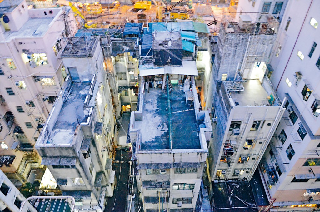 深水埗醫局街舊樓錄連環成交，共涉資320萬。