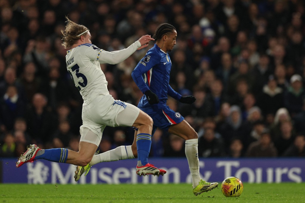 祖奧柏度單刀射入,車路士半場領先1:0。法新社 祖奧柏度單刀射入,車路士半場領先1:0。法新社