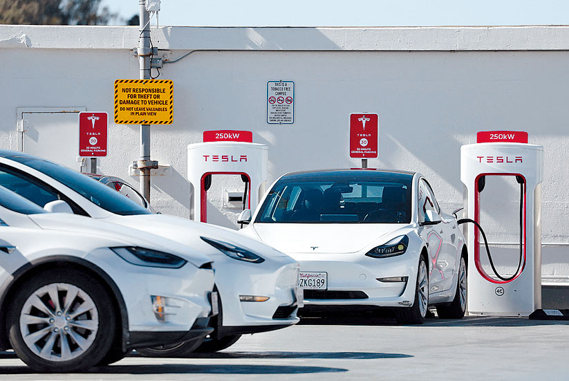 特斯拉Model 3 Performance版降價1.9%到Model S基本版降價5.6%不等。