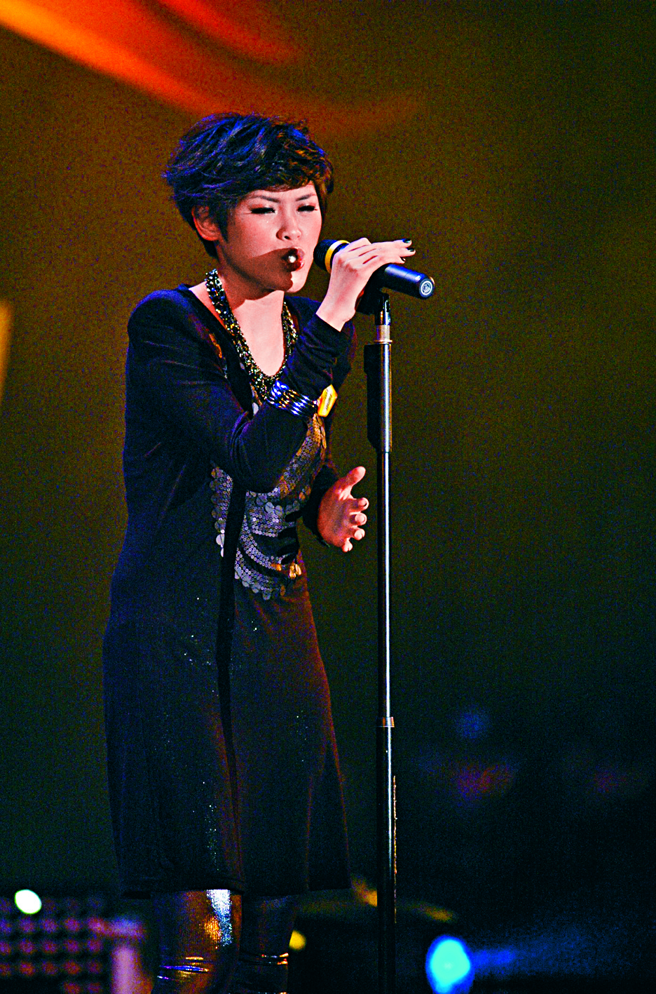 刚出道的陈蕾，是参加《亚洲星光大道》的选秀节目，曾获第4名。
