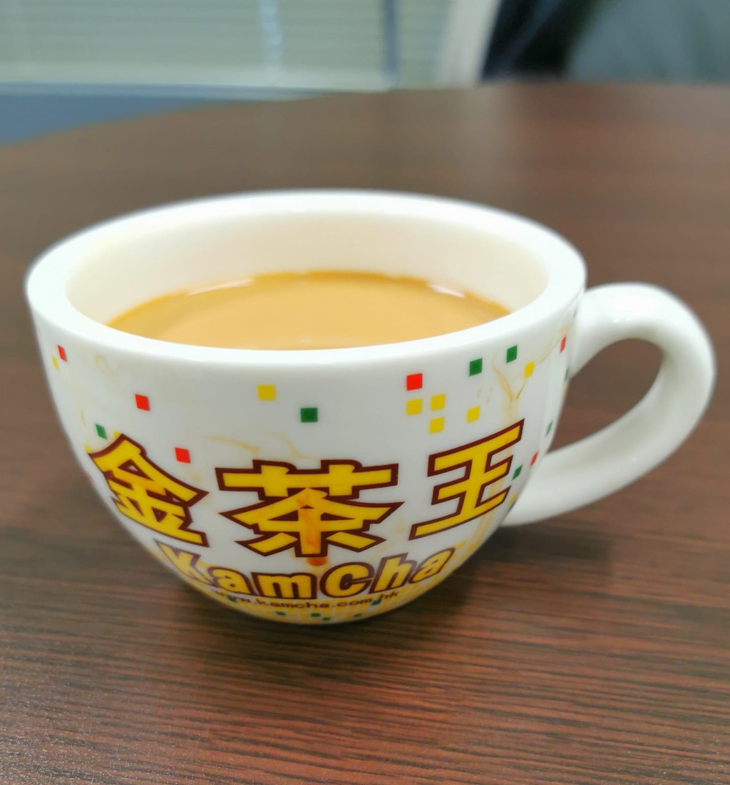 卓永兴形容自己常常喝奶茶。卓永兴facebook图片