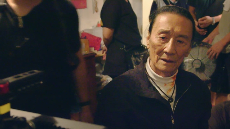 四哥获雪莹大赞挨得零怨言。