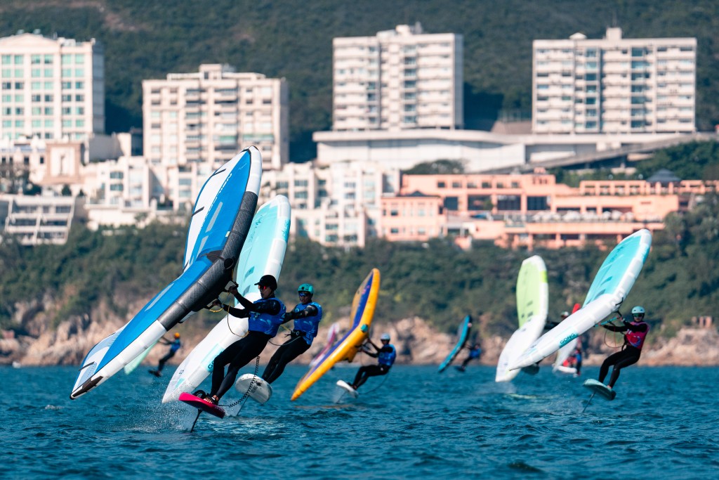 周五展開一連3天的滑浪風翼賽 。照片由香港滑浪風帆會提供