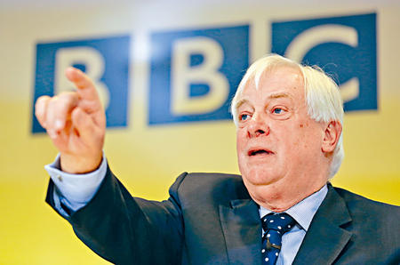 彭定康在BBC信託基金會主席任內，屢次爆出醜聞。
