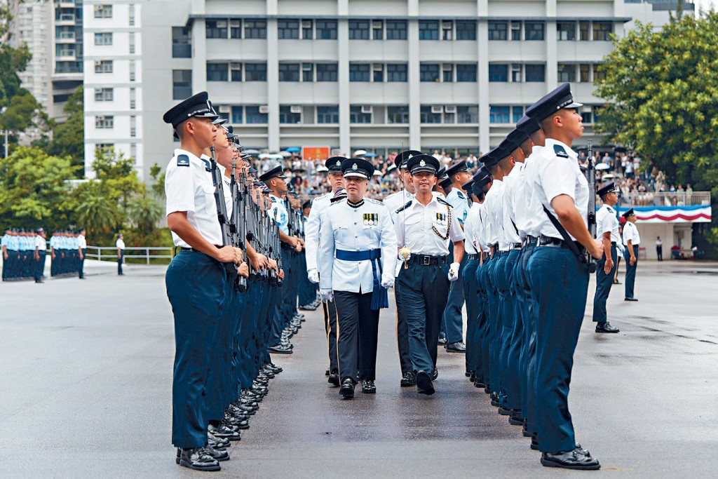 警務處處長周一鳴為香港警察學院結業會操擔任檢閱官。