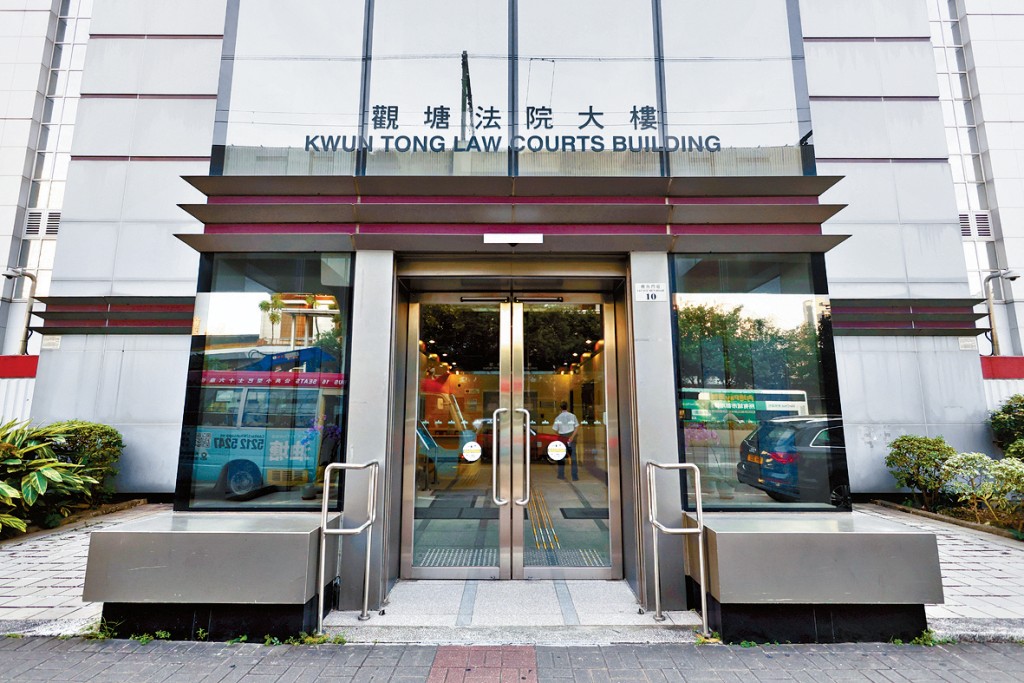 署理主任裁判官鍾明新判刑指必須判處阻嚇性刑罰，剷除貪污及腐敗，建設廉潔社會。