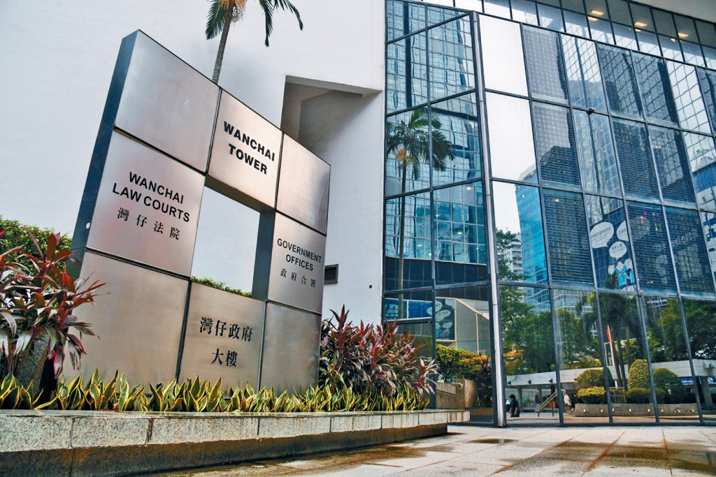 3名被告昨於區域法院被裁定2項煽惑等罪成。法官張潔宜指不相信被告只是「吹水」。 