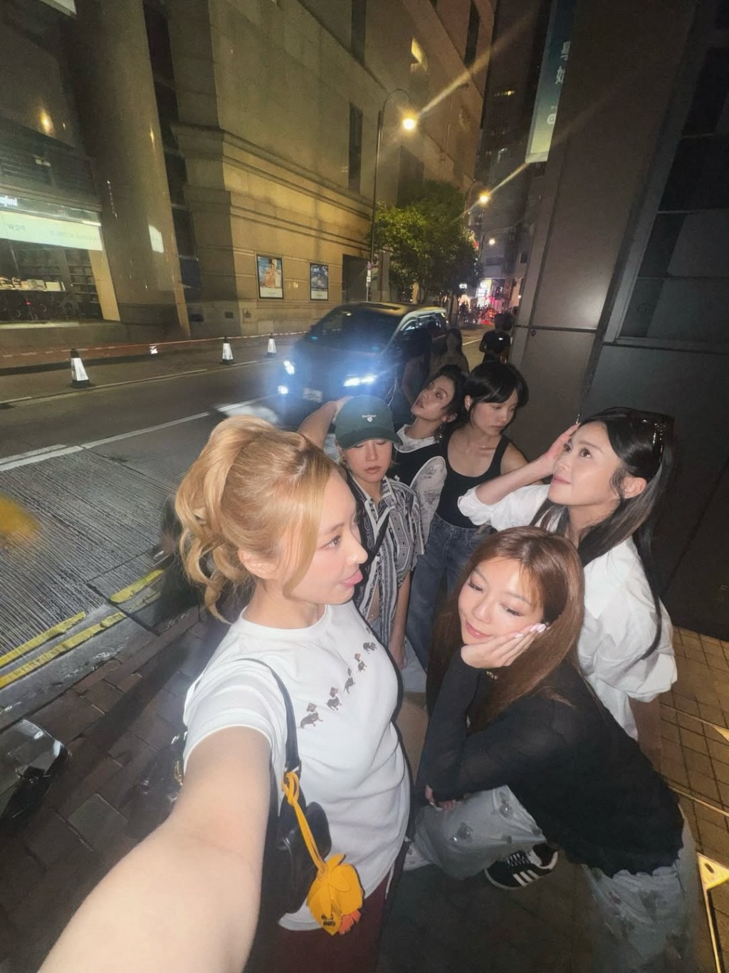 何雁詩慨嘆身邊仲可以保持到一群好朋友,非常不容易。 何雁詩慨嘆身邊仲可以保持到一群好朋友,非常不容易。
