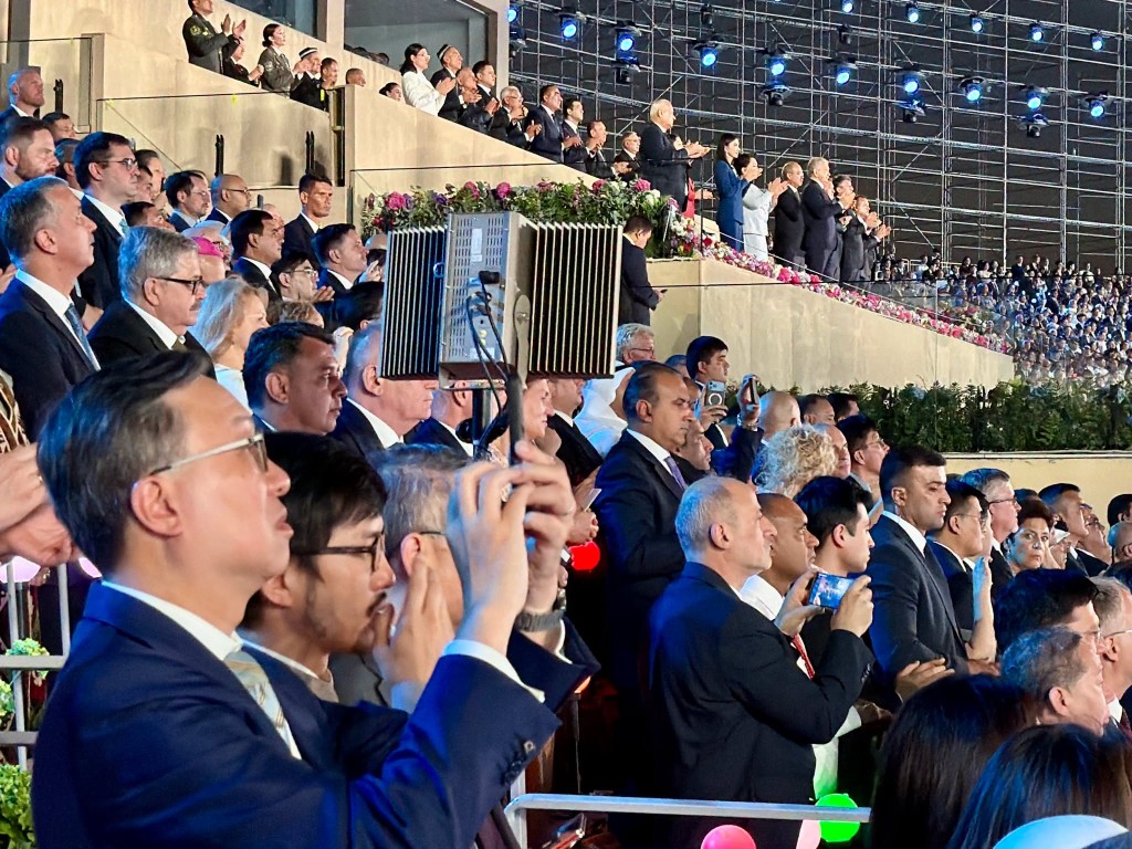 代表團獲塔什干市長邀請,出席烏茲別克斯坦獨立35周年紀念日慶祝活動。 代表團獲塔什干市長邀請,出席烏茲別克斯坦獨立35周年紀念日慶祝活動。