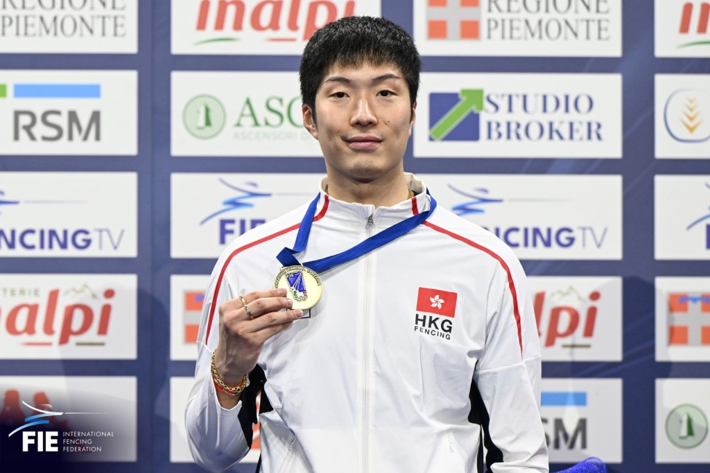 張家朗上周在意大利都靈站奪銅。FIE 資料圖片