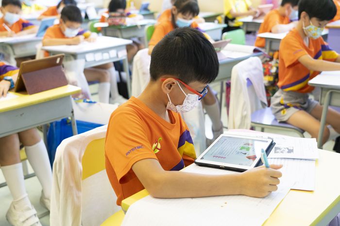 浸信會沙田圍呂明才小學在三年前，把正向教育有系統地引入不同課堂。