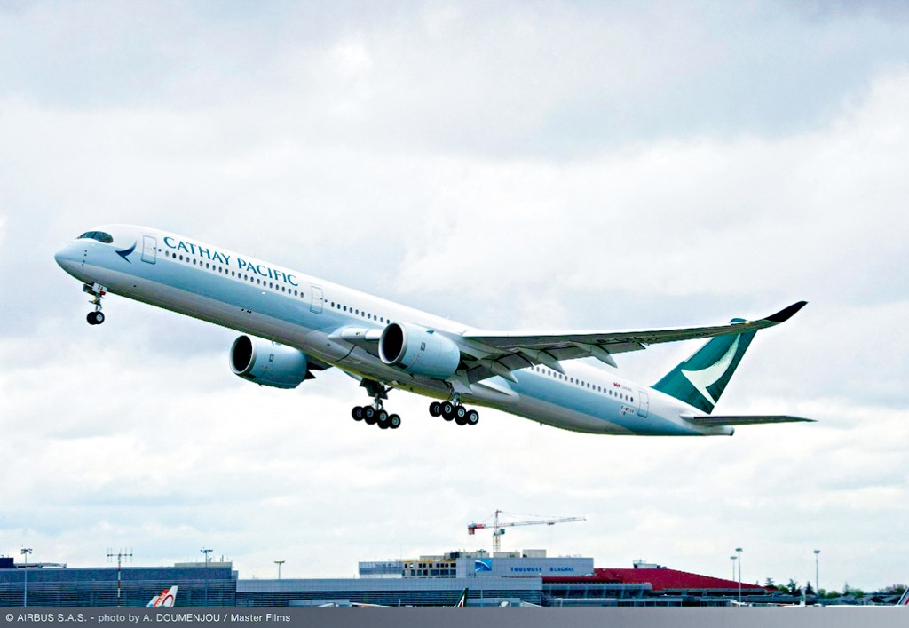國泰航空一班由香港前往倫敦的客機（CX257），上月4日在東歐羅馬尼亞上空一度與控制塔失去聯絡。圖為同款客機。