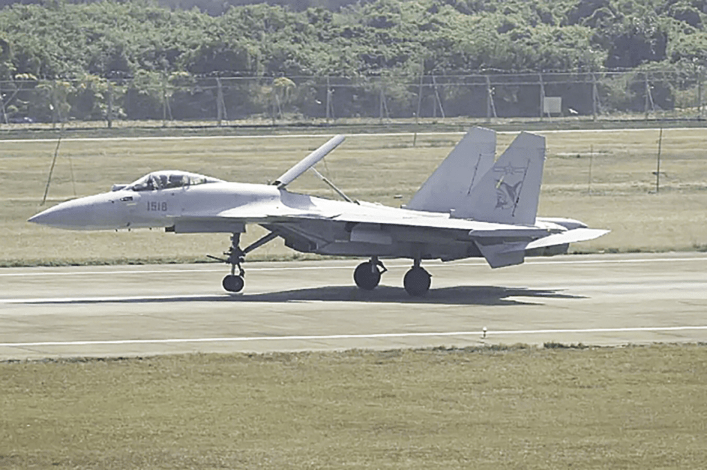 歼-15T。 中国军号 歼-15T。 中国军号