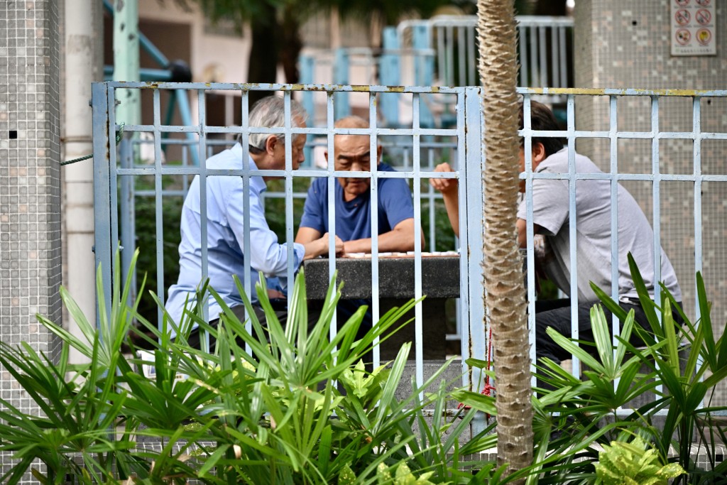 基孔肯雅熱首宗本地個案,為居住鳳德邨的82歲婆婆。 基孔肯雅熱首宗本地個案,為居住鳳德邨的82歲婆婆。