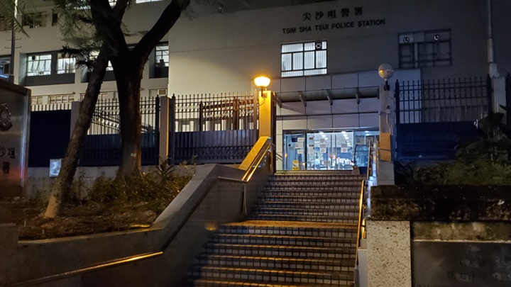尖沙咀發生偷拍裙底春案件。(資料圖片)