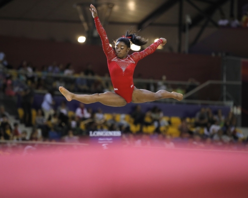 比莉絲比肩霍爾金娜。AP