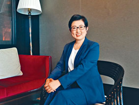 楊娟表示，富通的保險代理目前約3300人。