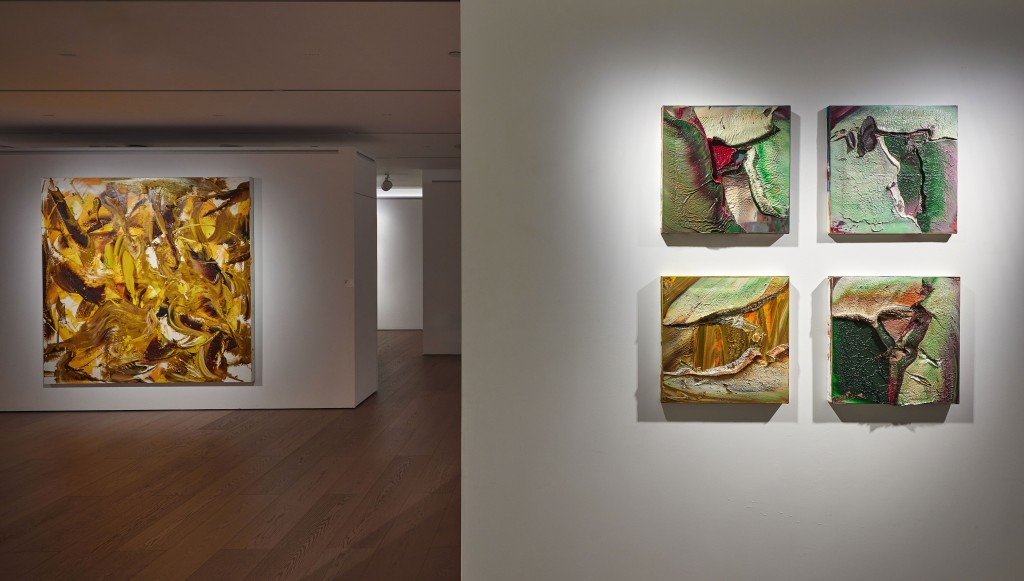 是次展览除了展出《随处,无处》画作系列,亦有展出早期作品《成长》系列的精选作品。 是次展览除了展出《随处,无处》画作系列,亦有展出早期作品《成长》系列的精选作品。