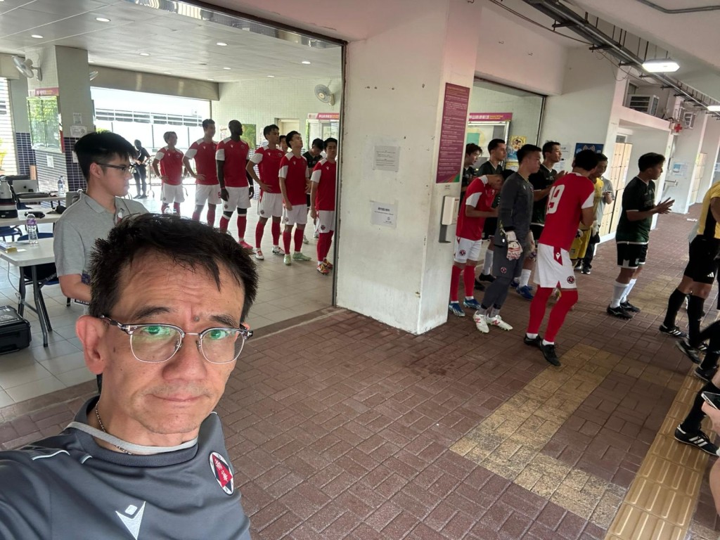 筆者早前入場協助南華出戰足總盃決賽,並見證球隊封王。圖片由筆者提供 筆者早前入場協助南華出戰足總盃決賽,並見證球隊封王。圖片由筆者提供