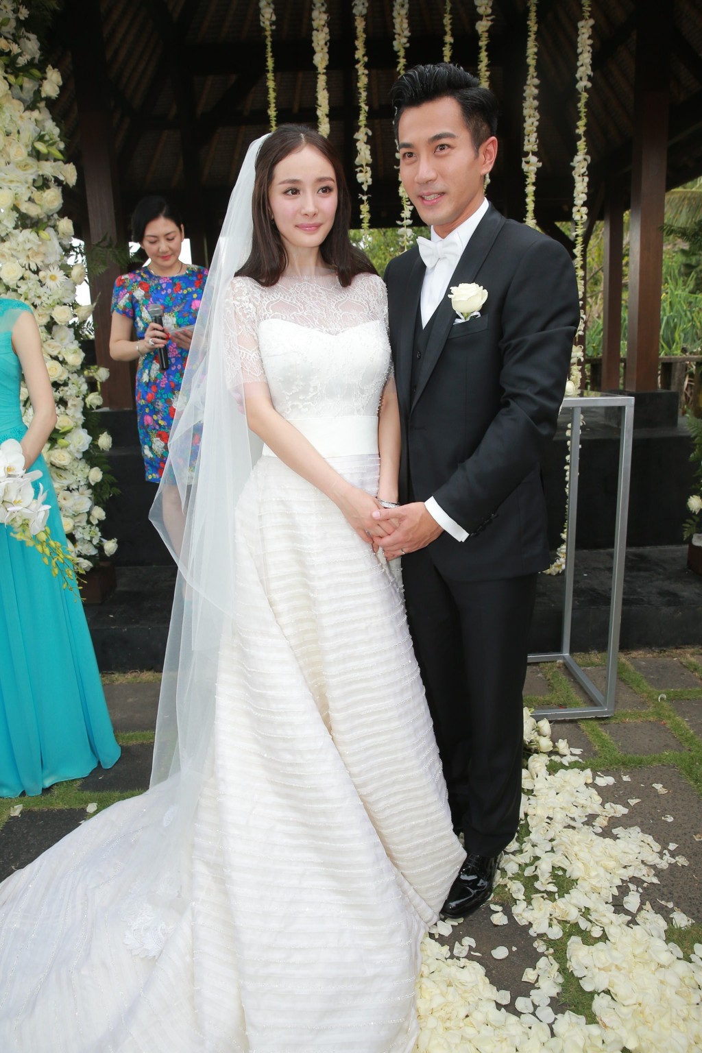 刘恺威与内地女星杨幂于2014年举行婚礼。