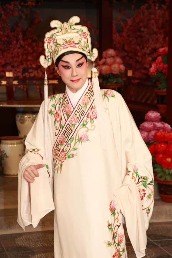 蓋鳴暉攜新秀到TVB汲取經驗。 蓋鳴暉攜新秀到TVB汲取經驗。