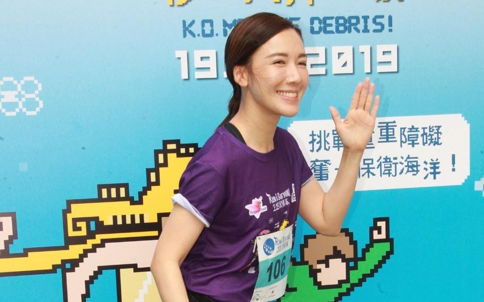 李施嬅簽約美國公司好開心,之後一年都會多在當地工作。