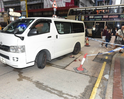 油麻地碧街客貨車撞傷80歲老婦