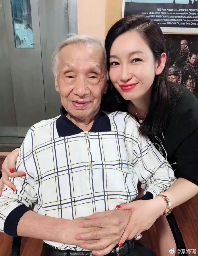 秦海璐驚聞噩耗，不勝悲痛。