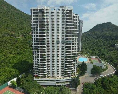 淺水灣南灣大廈中層月租9萬。