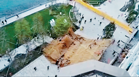 去年啟德一個私樓地盤發生冧棚架意外，導致兩名工人不治。