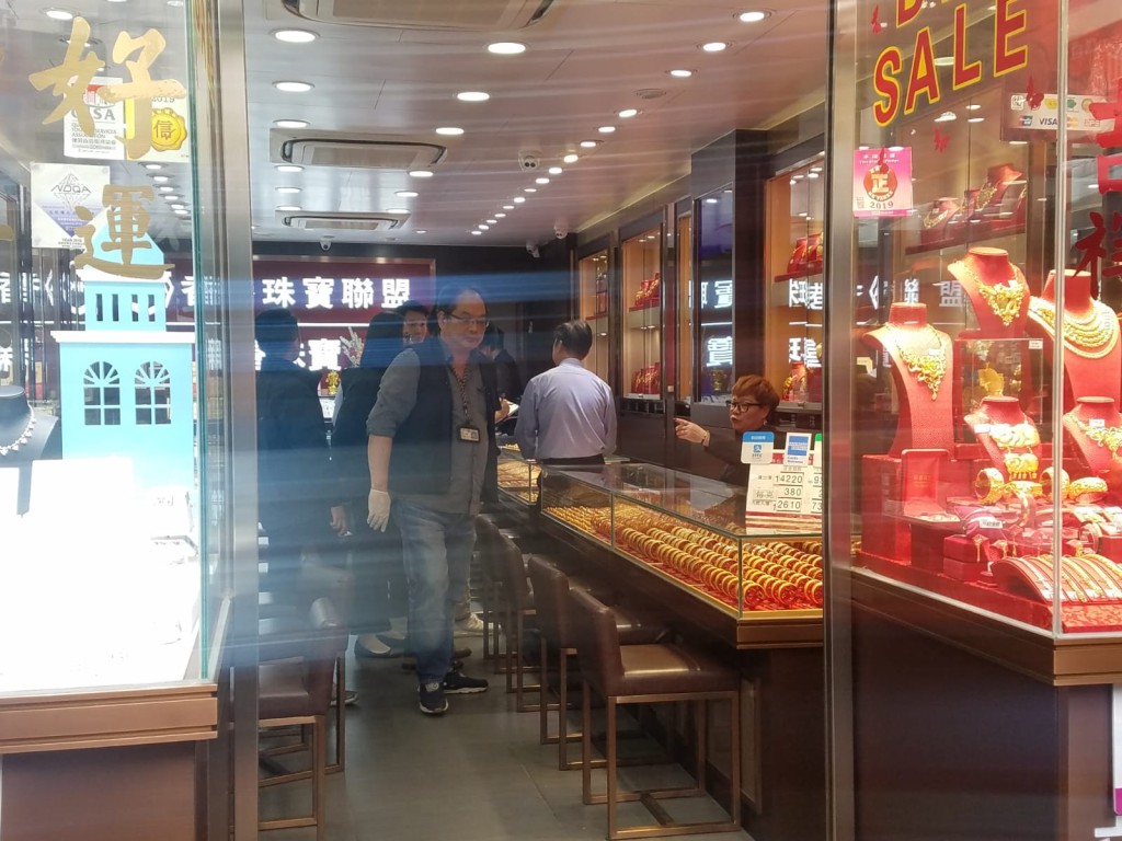 警方當時到場調查。 資料圖片