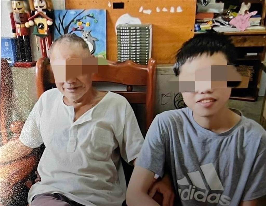 賴男生世複雜,他是母親與「爺爺」(左)亂倫所生。中時 賴男生世複雜,他是母親與「爺爺」(左)亂倫所生。中時