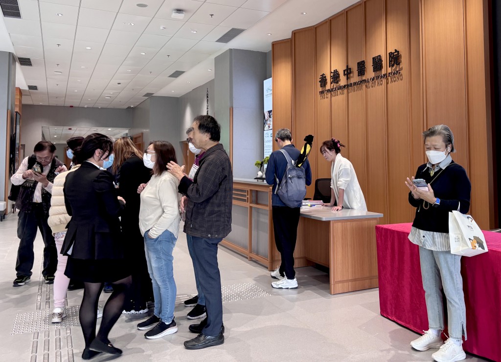 病人預約情況踴躍，為應對需求，已將門診籌額增加30%。資料圖片