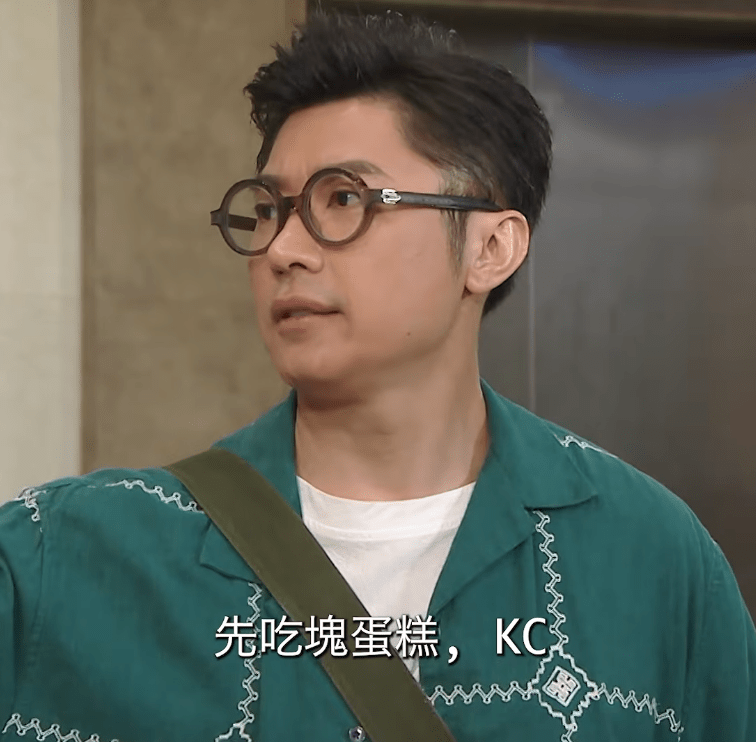 李偉健眼中滿布深情。