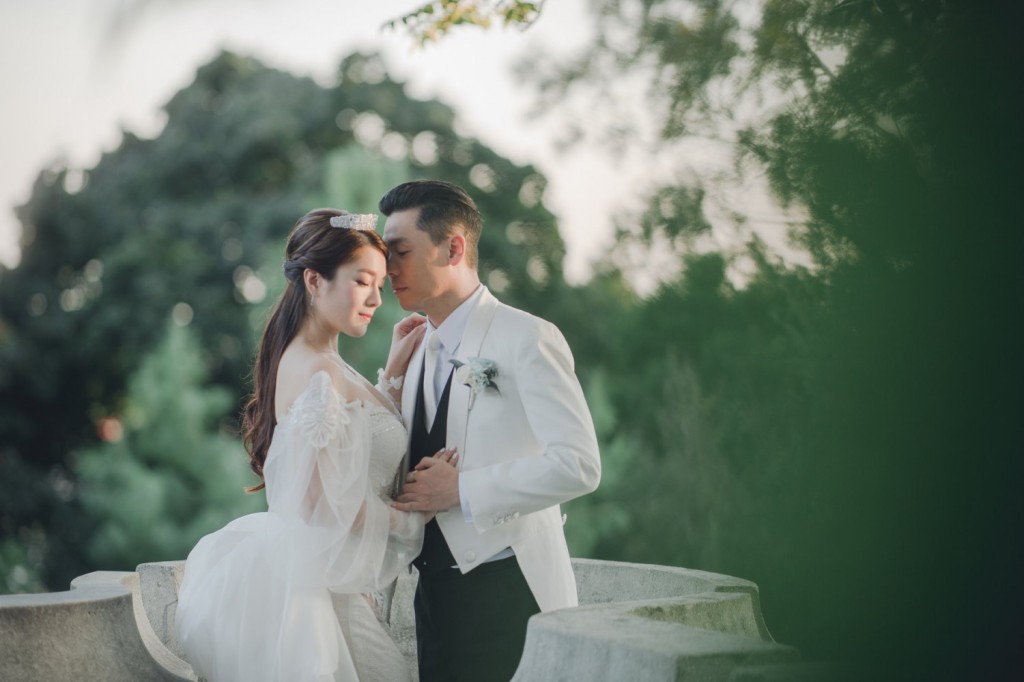 苟芸慧与陆汉洋2018年9月18日在加拿大注册结婚。