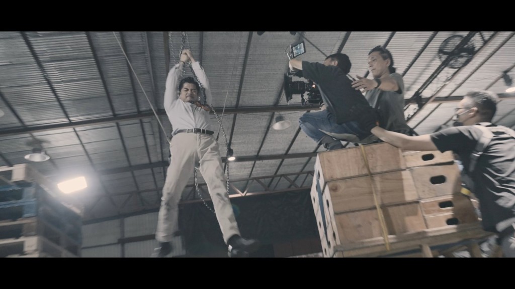 唔用替身,搏晒命! 唔用替身,搏晒命!