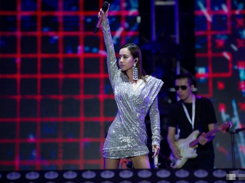 蔡依林昨晚在北京麥田音樂節演出。　微博圖片