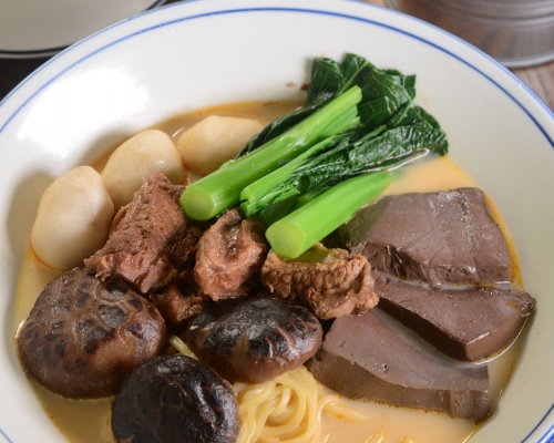 車仔麵中的墨丸令情侶有衝突。資料圖片