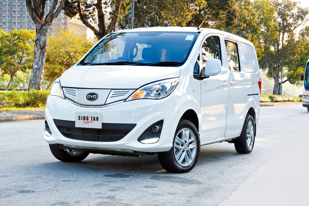 BYD T3五座位電動客貨車受惠電動商用車豁免首次登記稅,售價$248,000起。