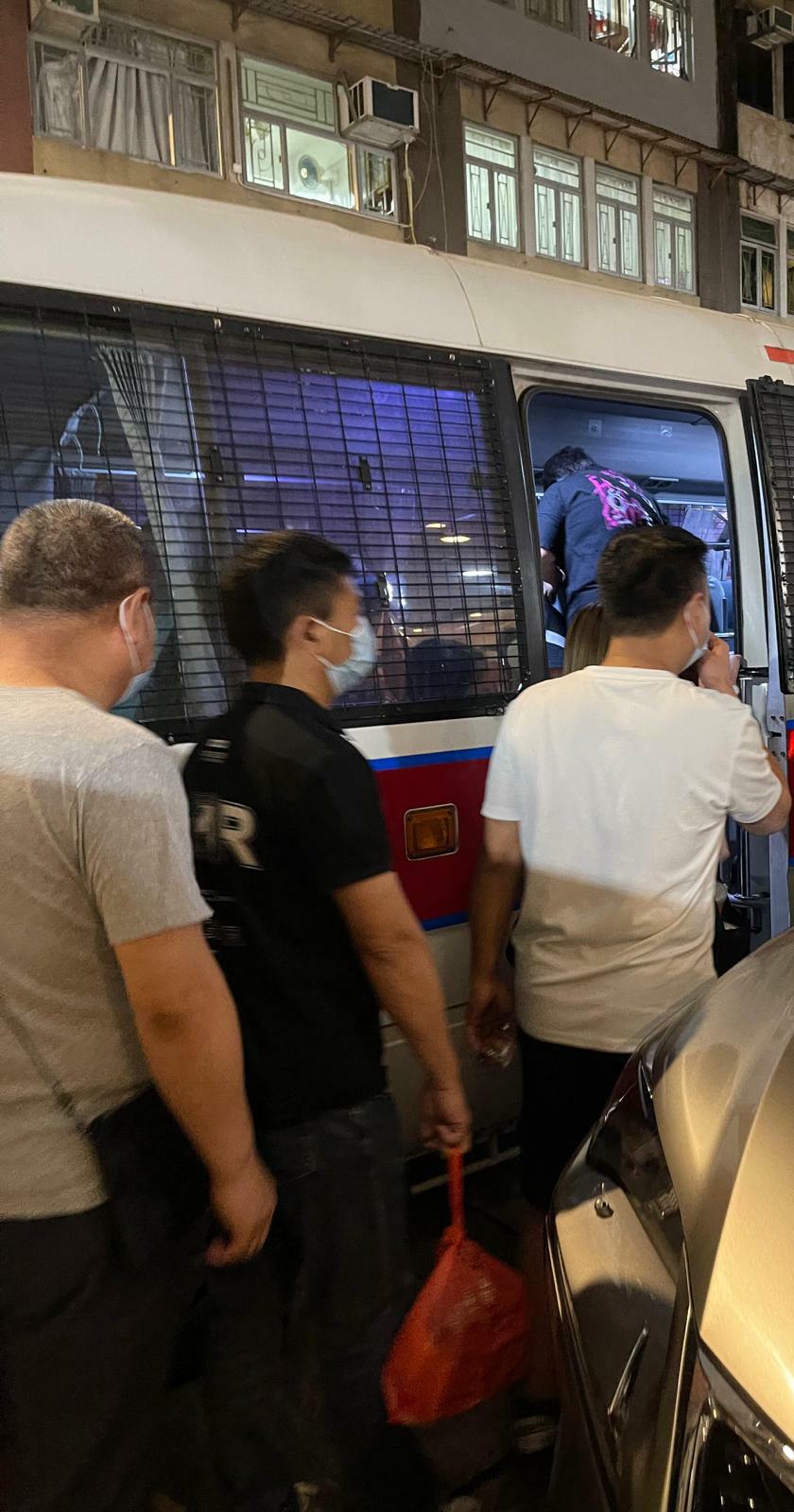 行動中警方拘捕23人。警方提供