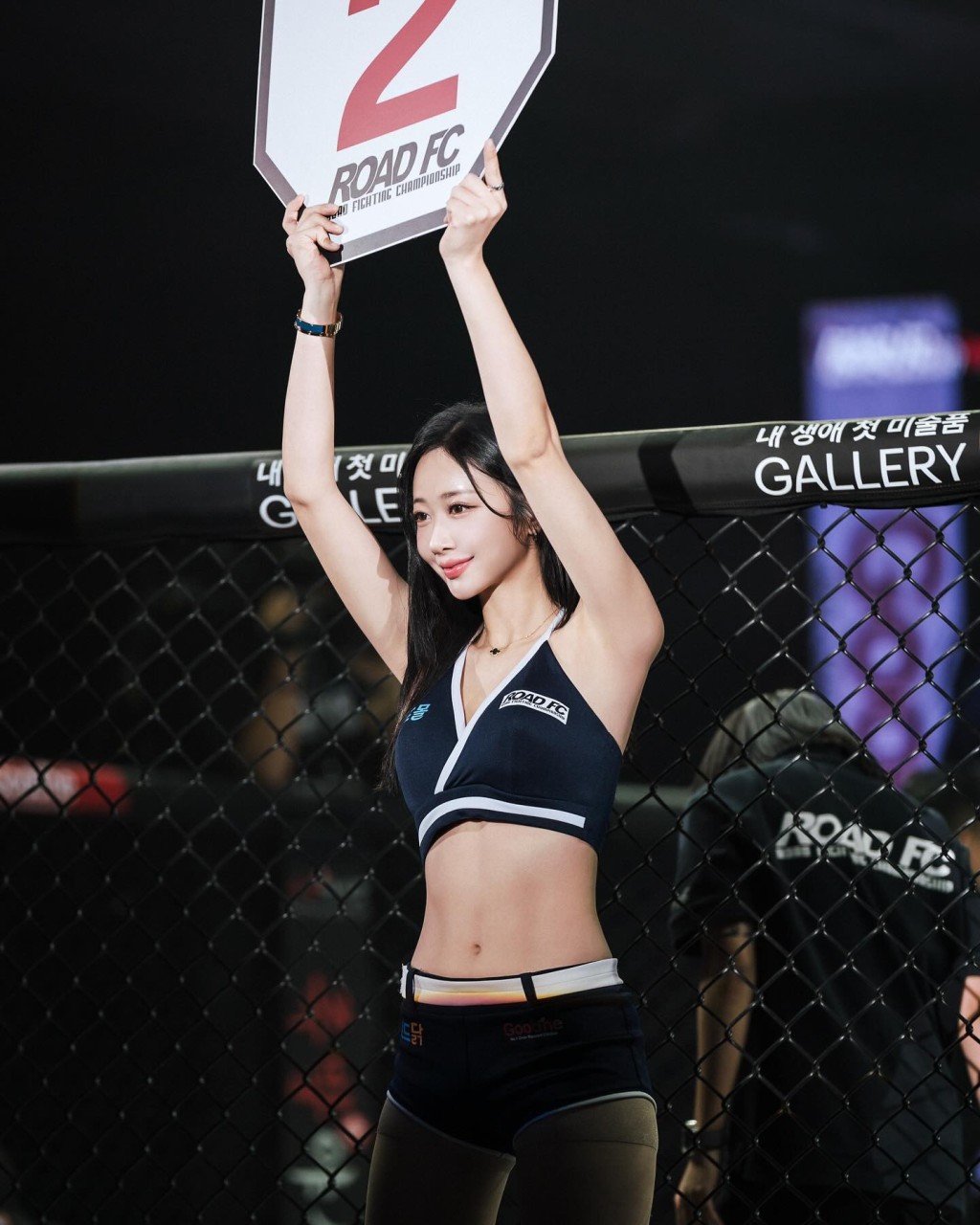 申海莉2018年成为路德国际综合格斗锦标赛（Road FC）的擂台女郎。