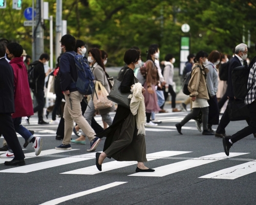 日本正面對人口老化、少子化等問題。AP圖片
