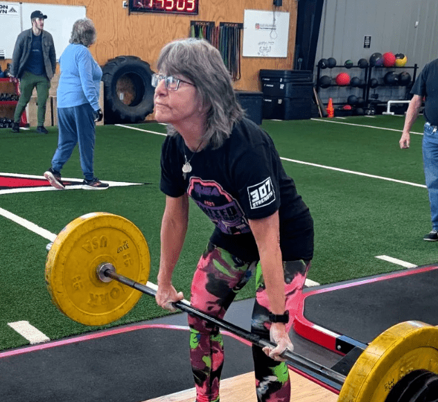 她更獲選為長者運動計劃大使。 她更獲選為長者運動計劃大使。