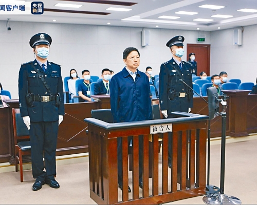 ■重慶前公安局副局長鄧恢林受審。