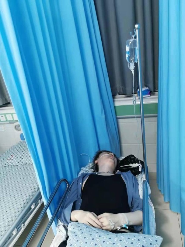 醫生說可能跟上次意外暈倒有關。