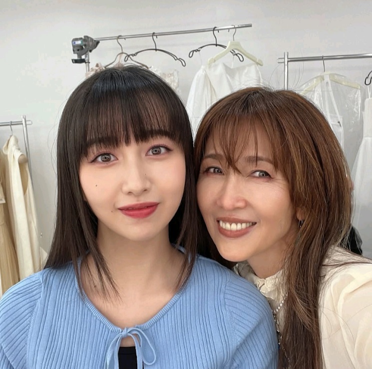 大女木村心美昨日已率先大晒送給靜香的母親節禮物。
