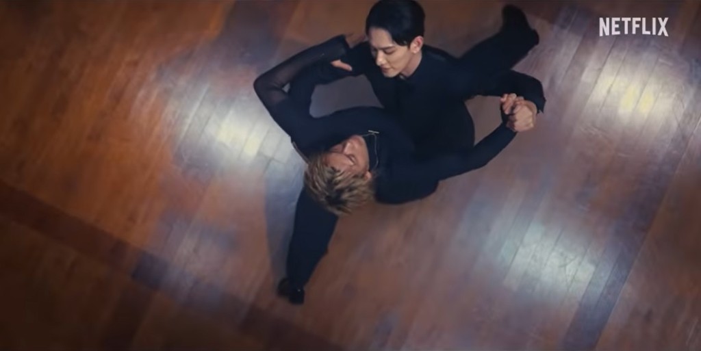 2位舞王漸漸惺惺相惜,舞出真感情。 2位舞王漸漸惺惺相惜,舞出真感情。