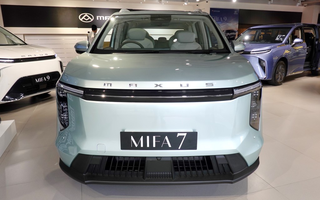 上汽大通Maxus Mifa 7首辆右軚纯电动七座位MPV，现正于湾仔旗舰店公开展出。